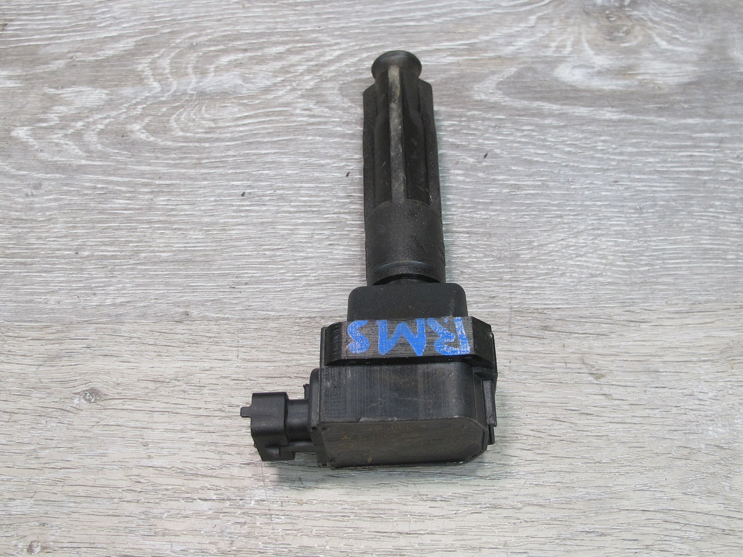 96-99 Mercedes W140 5.0L 119.980 M119 Engine Ignition Coil 0001587203 OEM