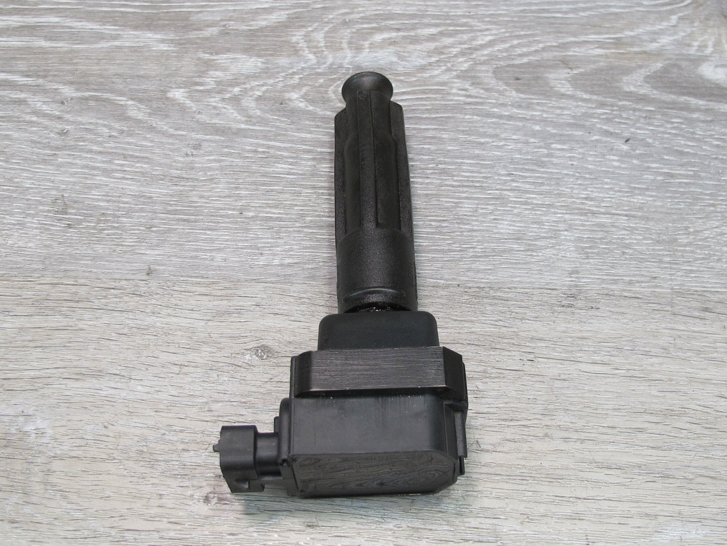 96-99 Mercedes W140 5.0L 119.980 M119 Engine Ignition Coil 0001587203 OEM