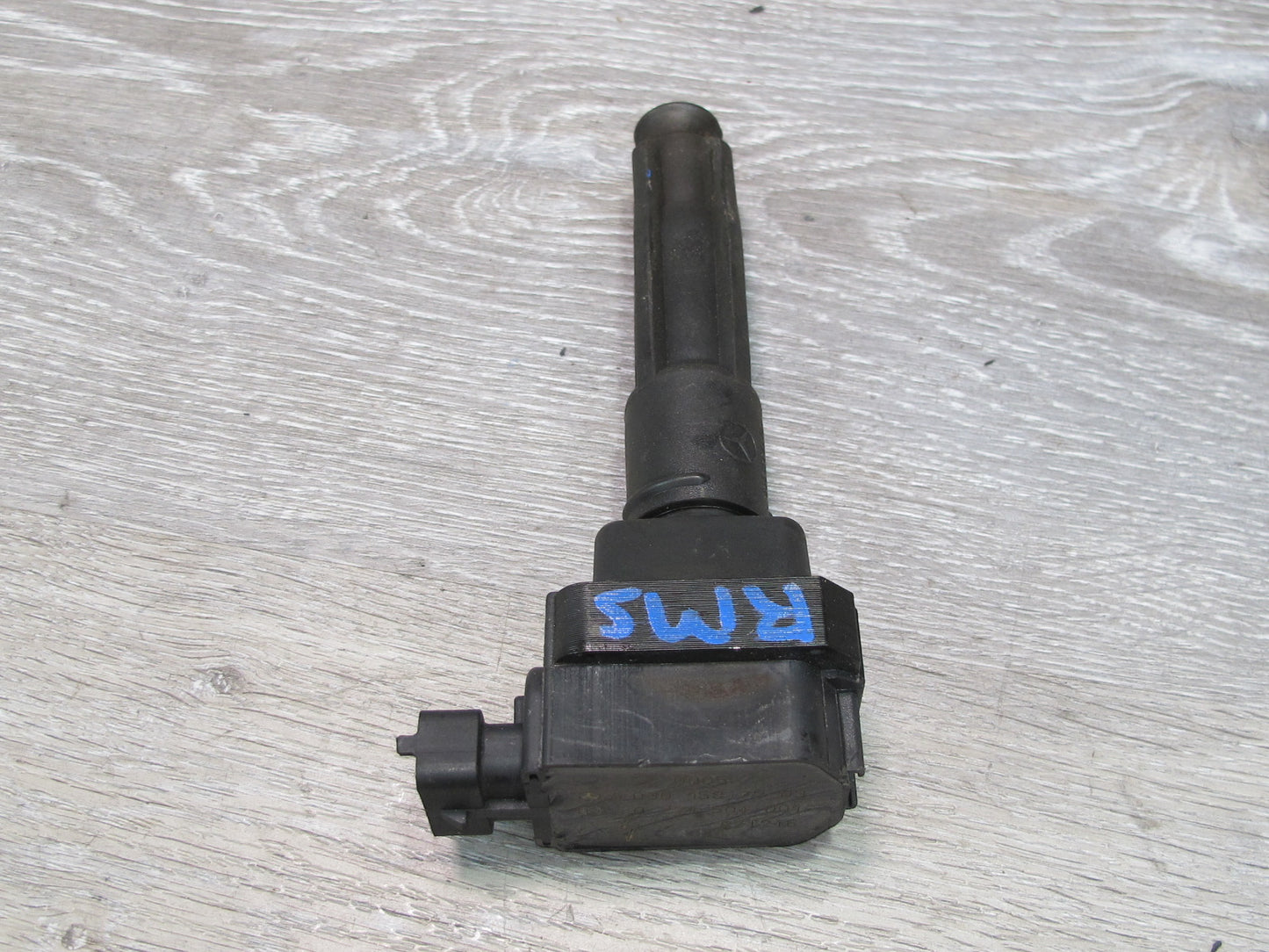 96-99 Mercedes W140 5.0L 119.980 M119 Engine Ignition Coil 0001587203 OEM