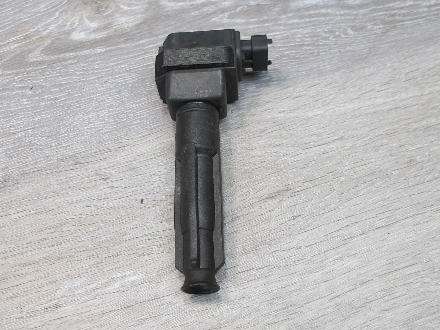96-99 Mercedes W140 5.0L 119.980 M119 Engine Ignition Coil 0001587203 OEM