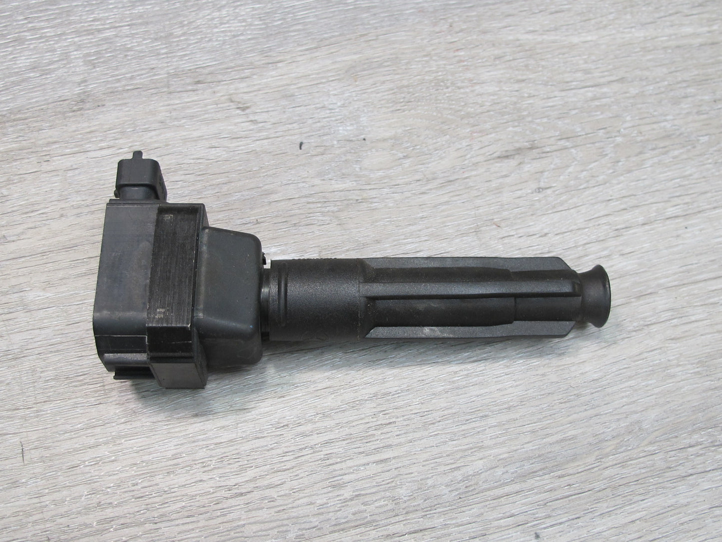 96-99 Mercedes W140 5.0L 119.980 M119 Engine Ignition Coil 0001587203 OEM
