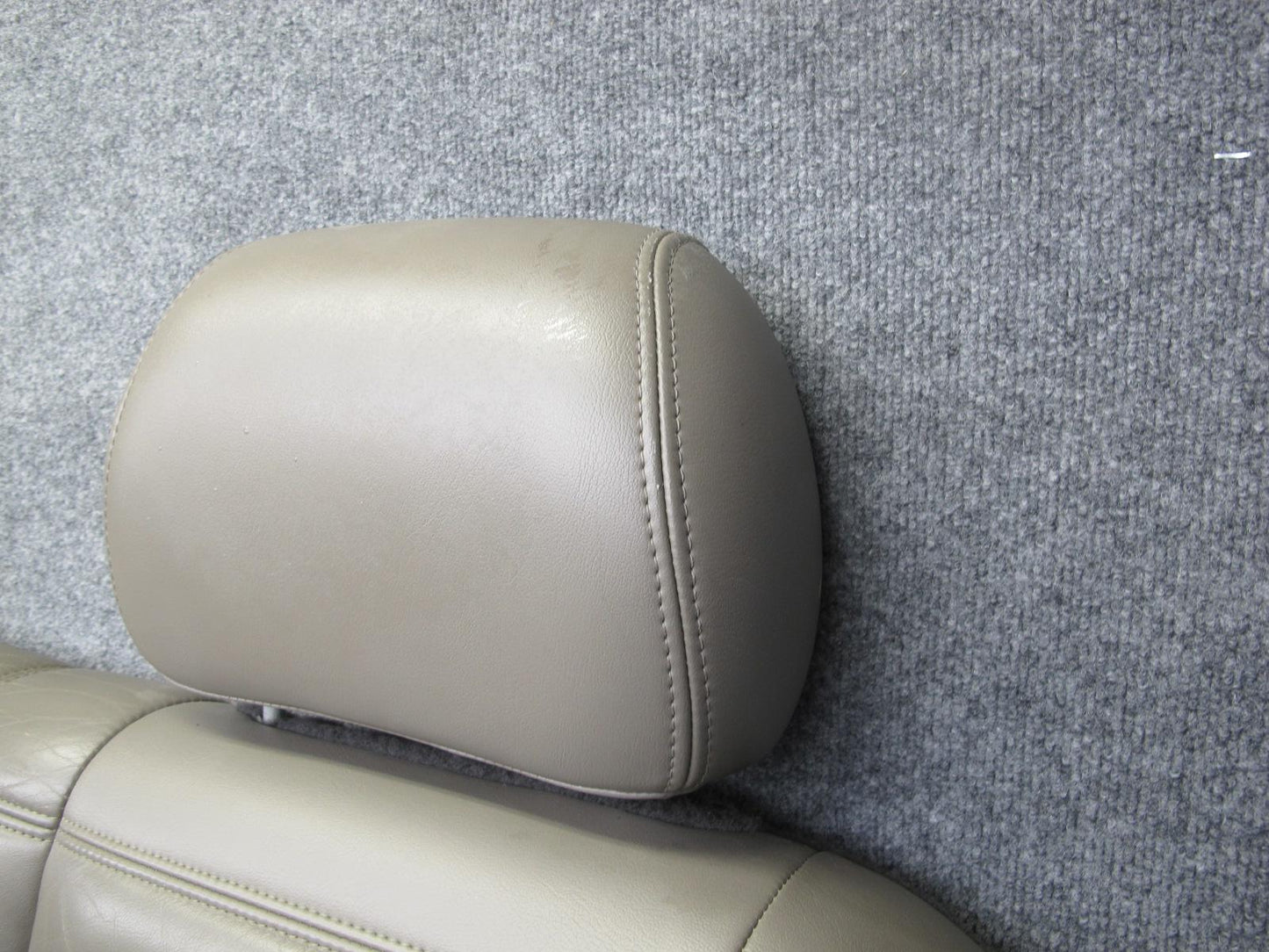 2003 Hummer H2 Rear 2ND ROW Left & Right Side Leather Wheat Seat Set of 2 Wheat