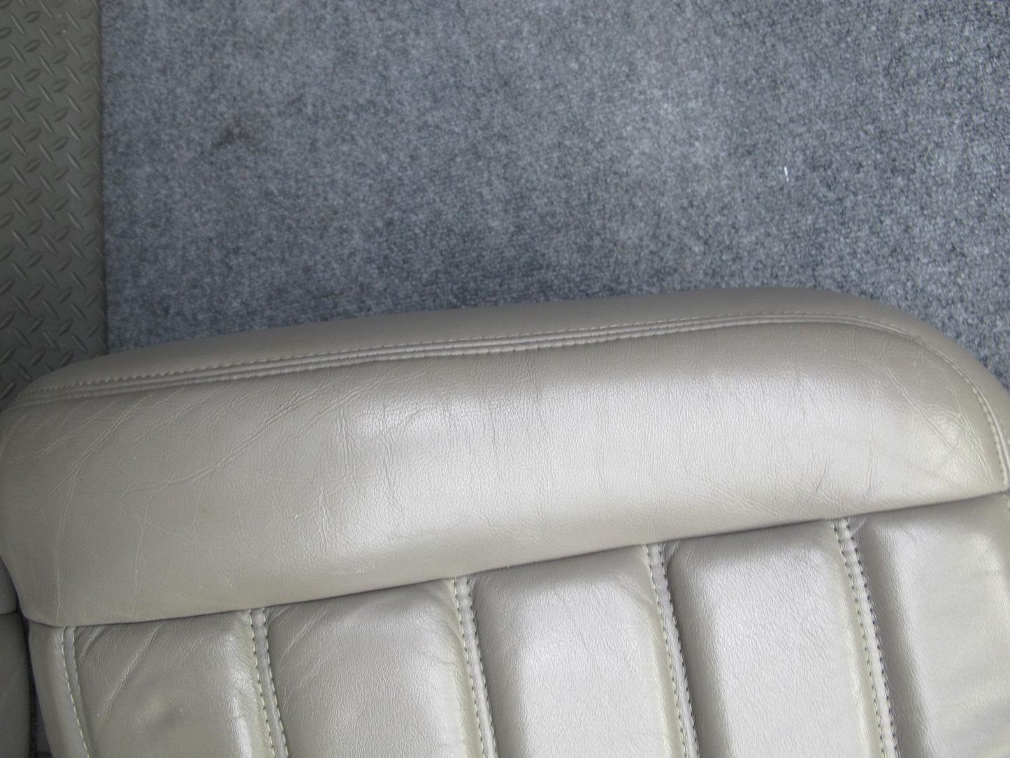 2003 Hummer H2 Rear 2ND ROW Left & Right Side Leather Wheat Seat Set of 2 Wheat