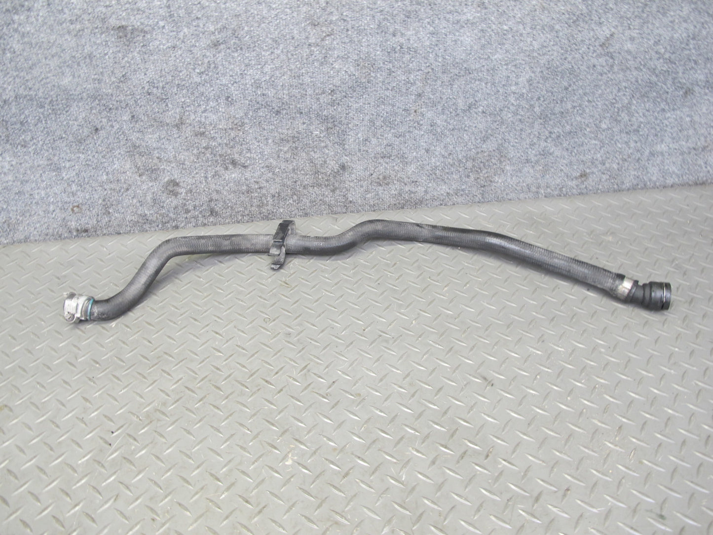 2001-2006 BMW E46 Heater Control Water Valve w Hoses 8369807