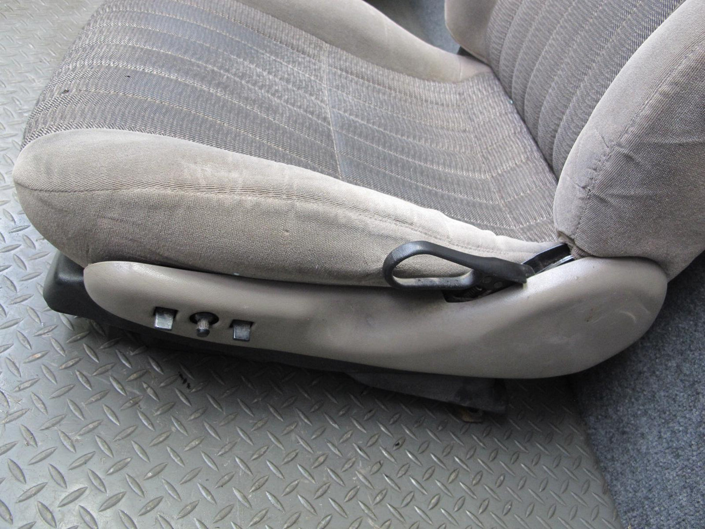 1998 Chevrolet Camaro Z28 Coupe Front & Rear Cloth Seat Set OEM