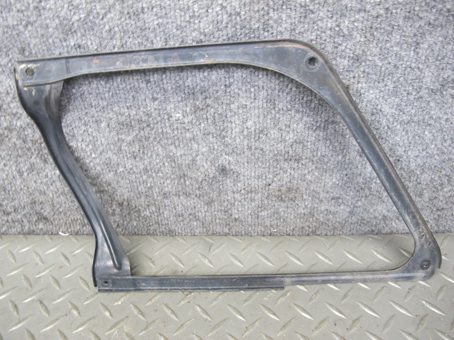 91-95 Toyota SW21L MR2 NA Rear Right Quarter Air Intake Vent Trim Duct Set OEM