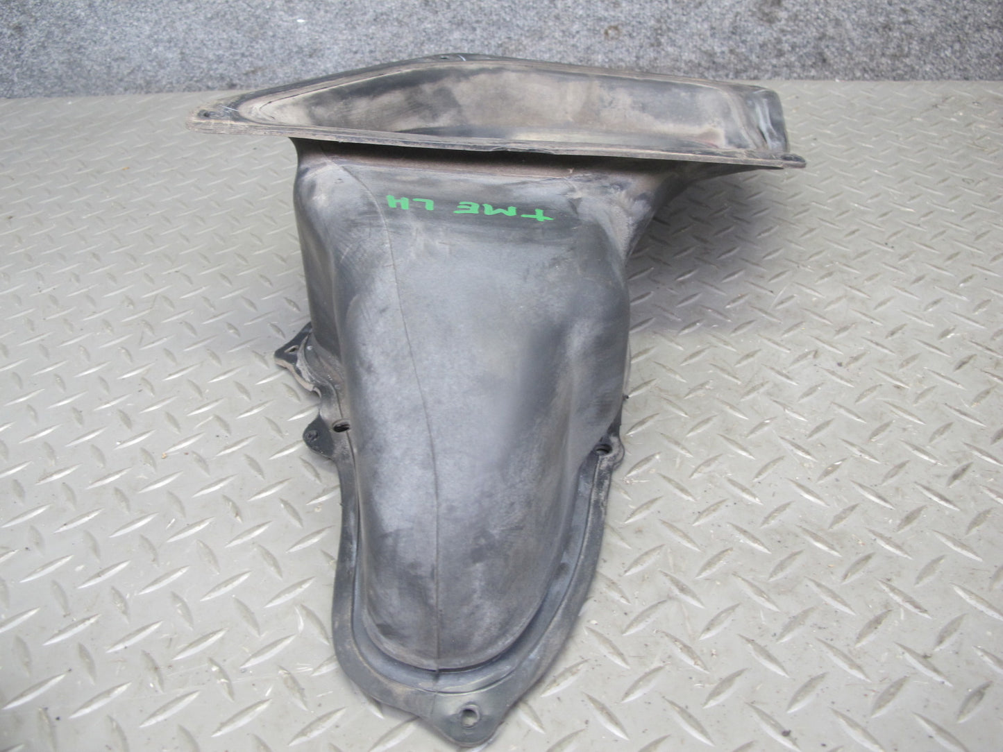 91-95 Toyota SW21L MR2 NA Rear Left Quarter Air Intake Vent Trim Duct Set OEM