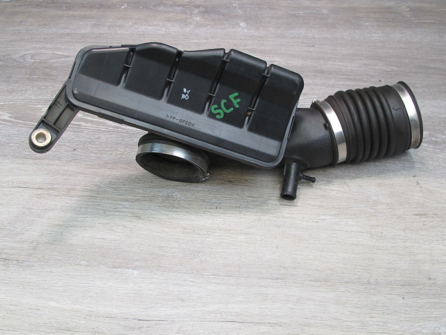 95-96 Lexus UZZ30L SC400 1UZFE Air Intake Resonator Hose Pipe OEM