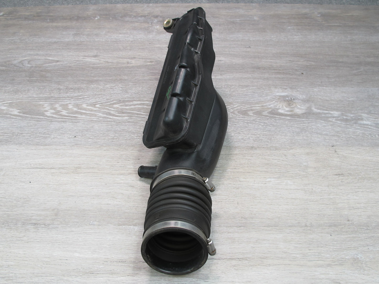 95-96 Lexus UZZ30L SC400 1UZFE Air Intake Resonator Hose Pipe OEM