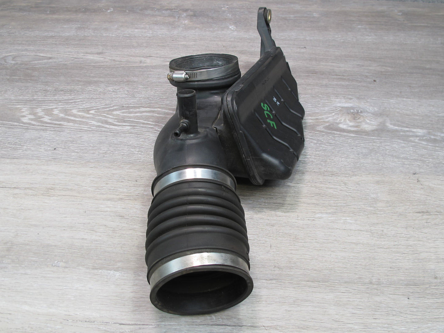 95-96 Lexus UZZ30L SC400 1UZFE Air Intake Resonator Hose Pipe OEM