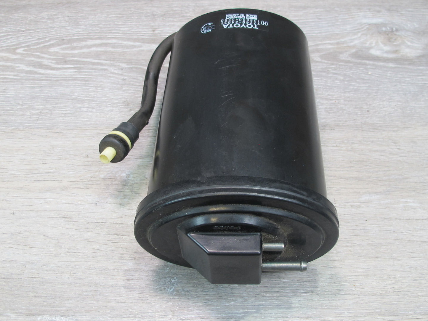 92-97 Lexus UZZ30L SC300 SC400 Fuel Evap Vapor Charcoal Canister w Bracket OEM