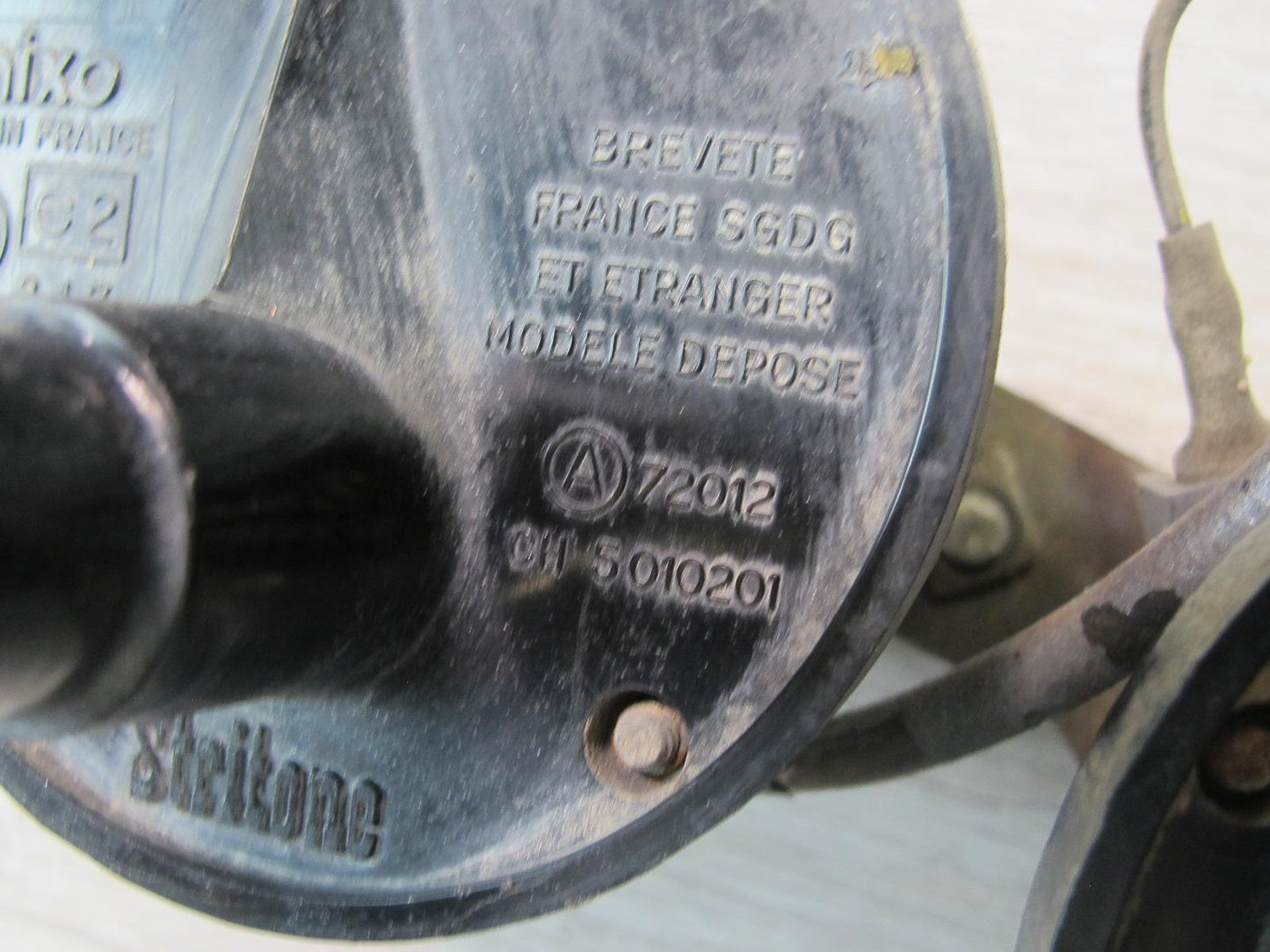 1983-1995 Porsche 928 S Front Low & High Tone Note Horn Siren Alarm Set Mixo