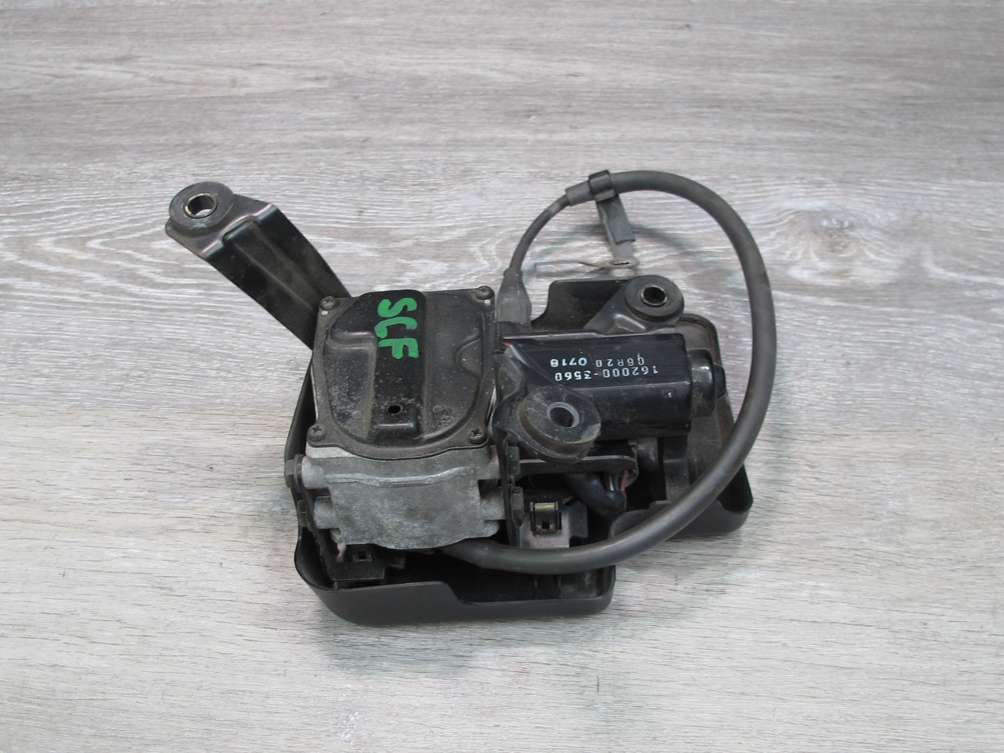 92-96 Lexus UZZ30L SC400 Cruise Control Actuator w Cable & Cover Assembly OEM