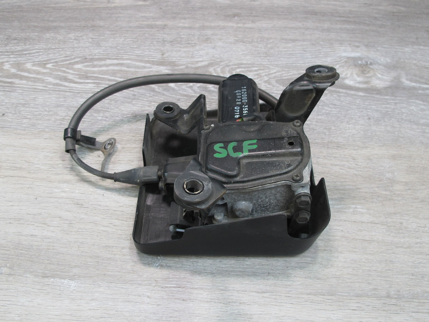 92-96 Lexus UZZ30L SC400 Cruise Control Actuator w Cable & Cover Assembly OEM