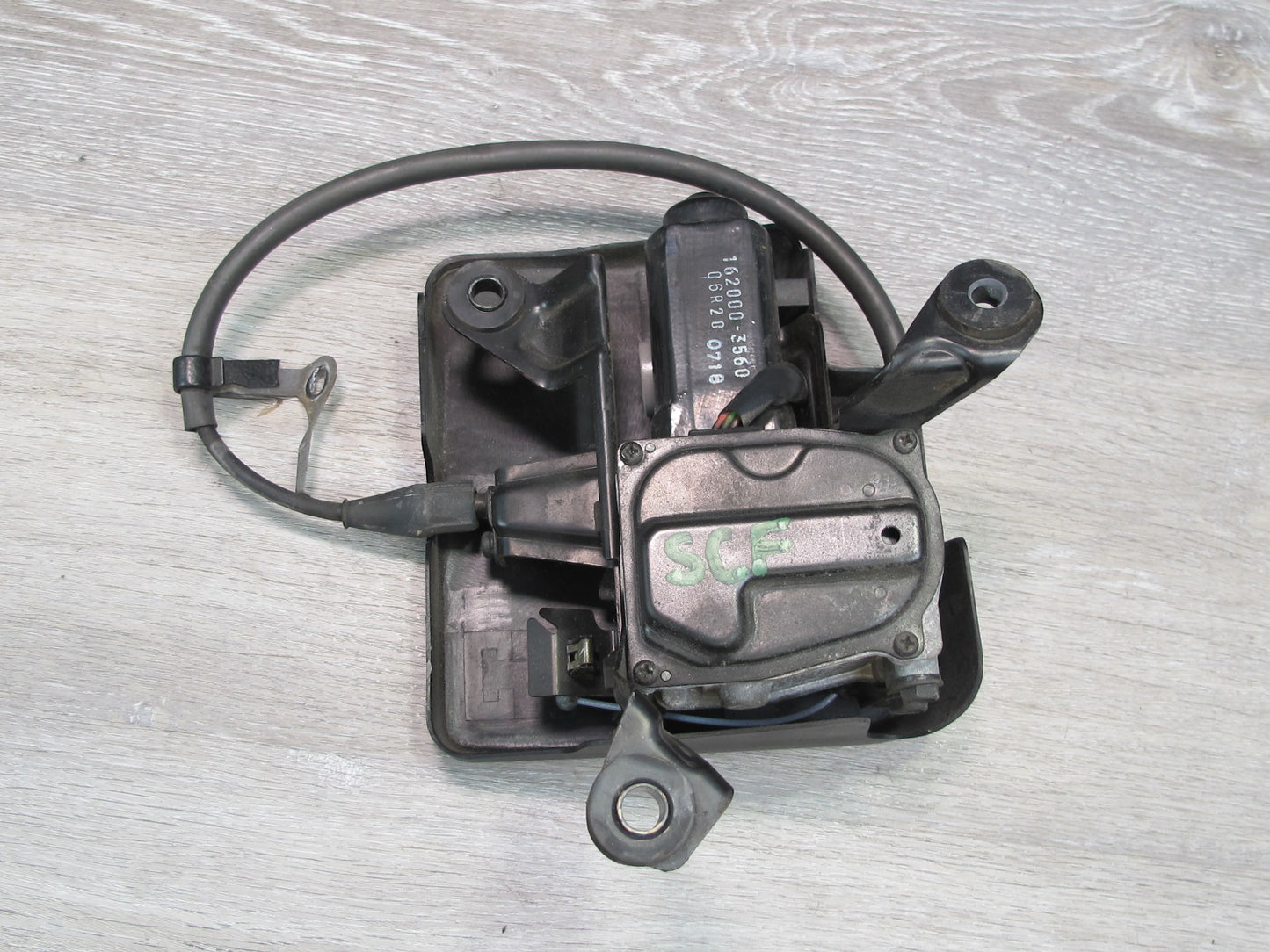 92-96 Lexus UZZ30L SC400 Cruise Control Actuator w Cable & Cover Assembly OEM