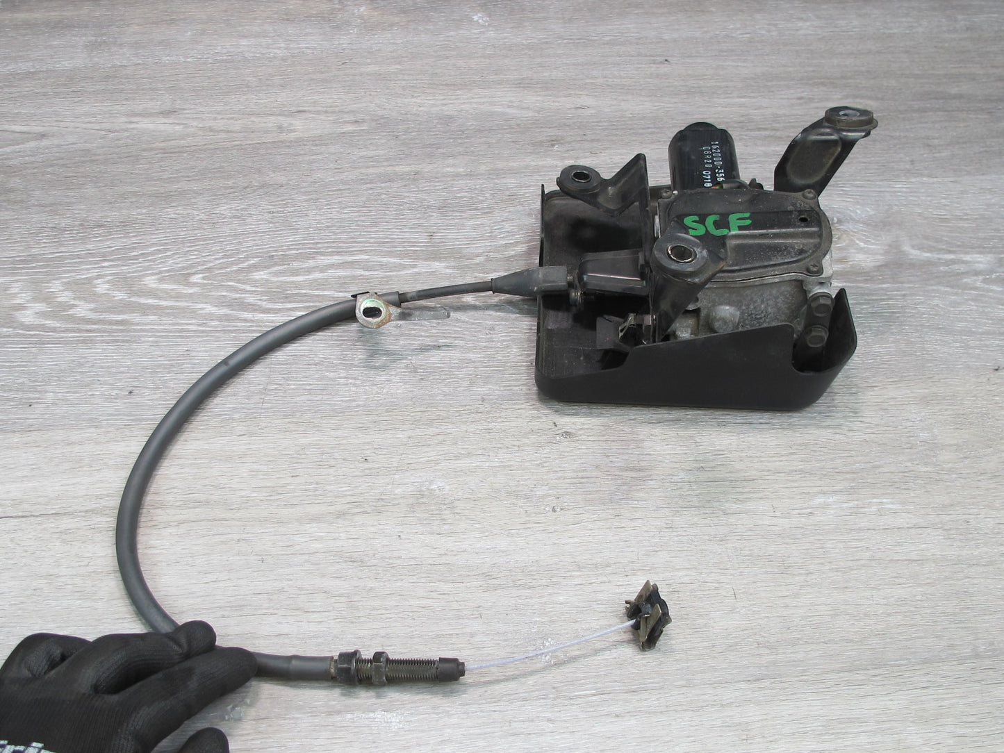 92-96 Lexus UZZ30L SC400 Cruise Control Actuator w Cable & Cover Assembly OEM