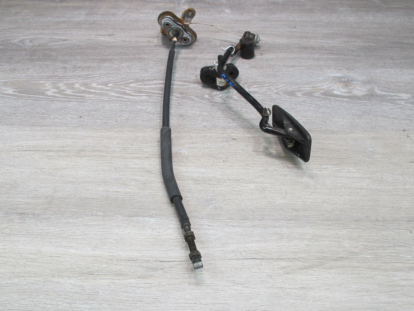 92-00 Lexus UZZ30L SC300 SC400 Gas Acceleration Pedal w Cable OEM