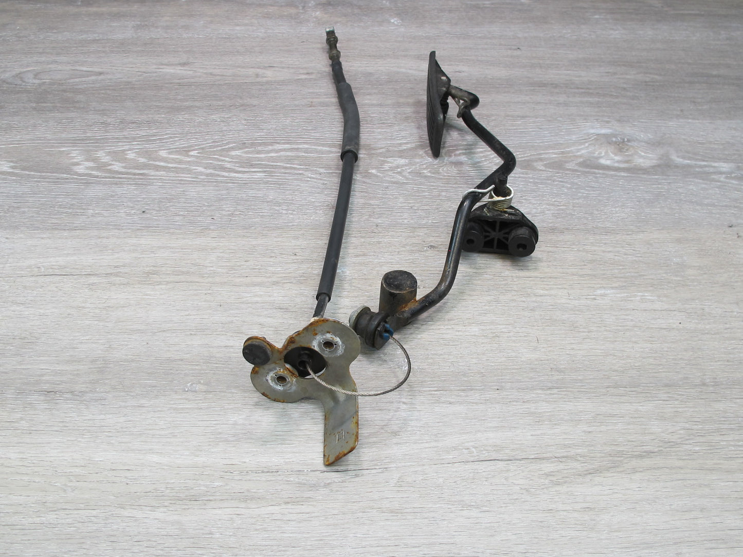 92-00 Lexus UZZ30L SC300 SC400 Gas Acceleration Pedal w Cable OEM