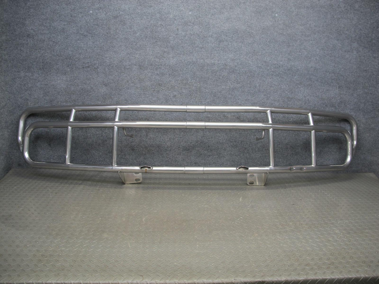 2003-2009 Hummer H2 Front Bumper Radiator Upper Guard Grille