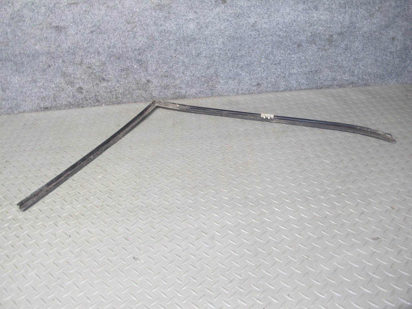 94-99 Mercedes W140 S-class Sedan Rear Windshield Chrome Trim Molding Set OEM