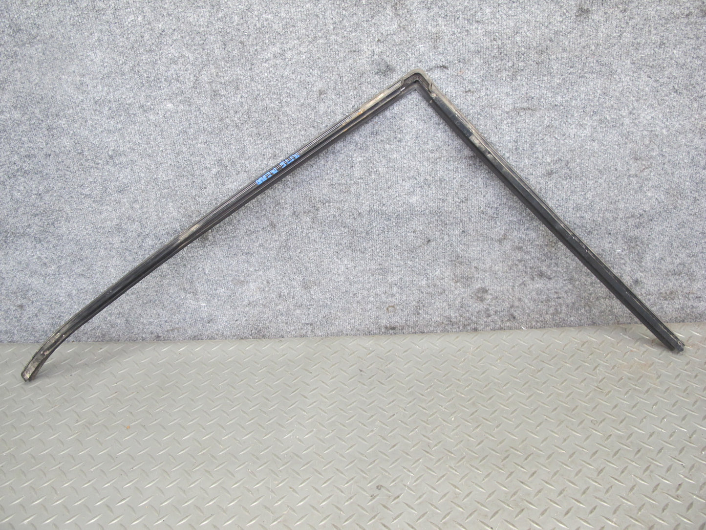 94-99 Mercedes W140 S-class Sedan Rear Windshield Chrome Trim Molding Set OEM