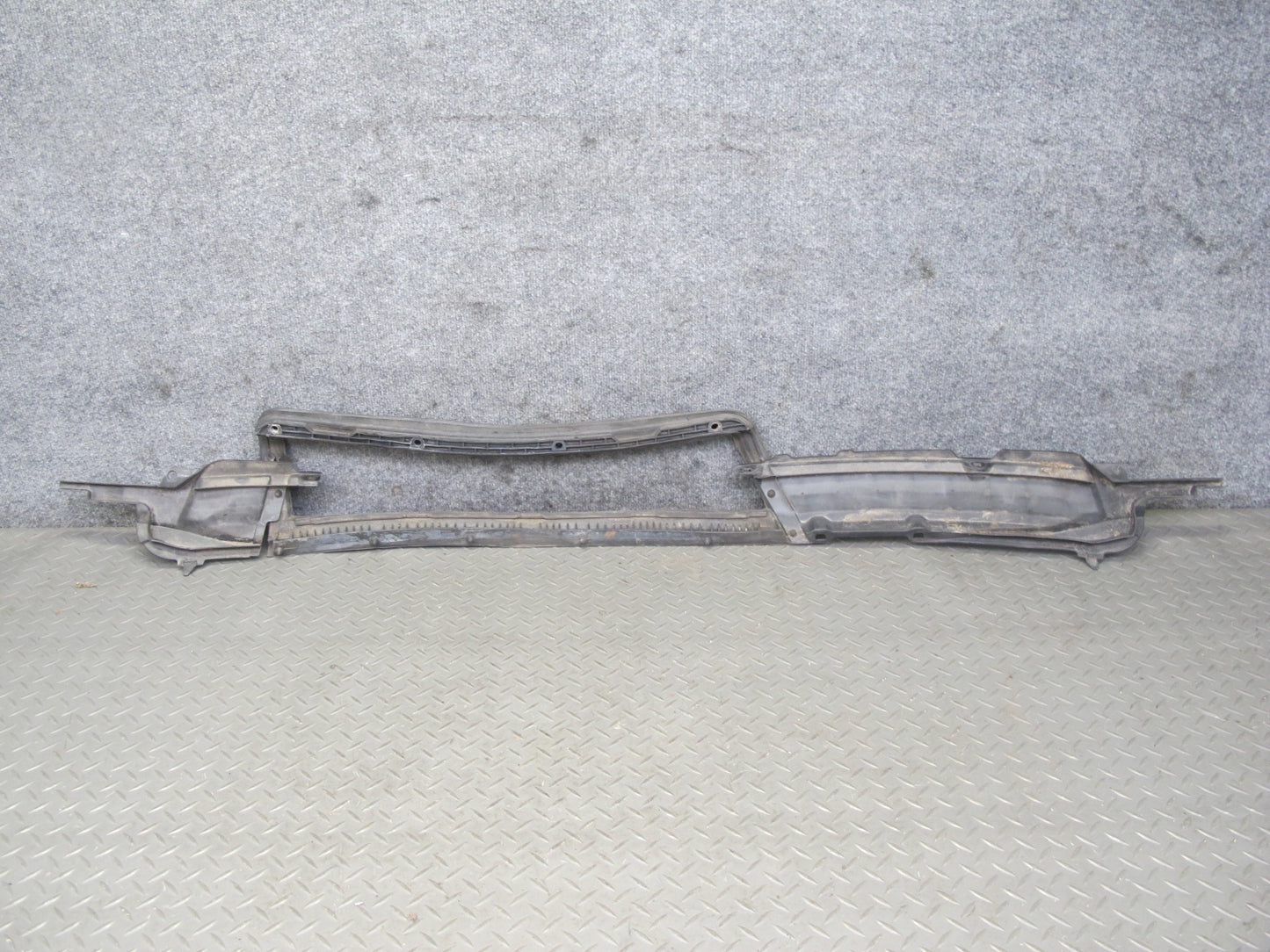 94-99 Mercedes W140 S-class Front Hood Wiper Trim Cover Gasket Panel Set OEM