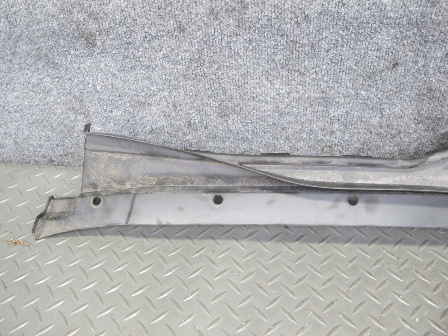 94-99 Mercedes W140 S-class Front Hood Wiper Trim Cover Gasket Panel Set OEM