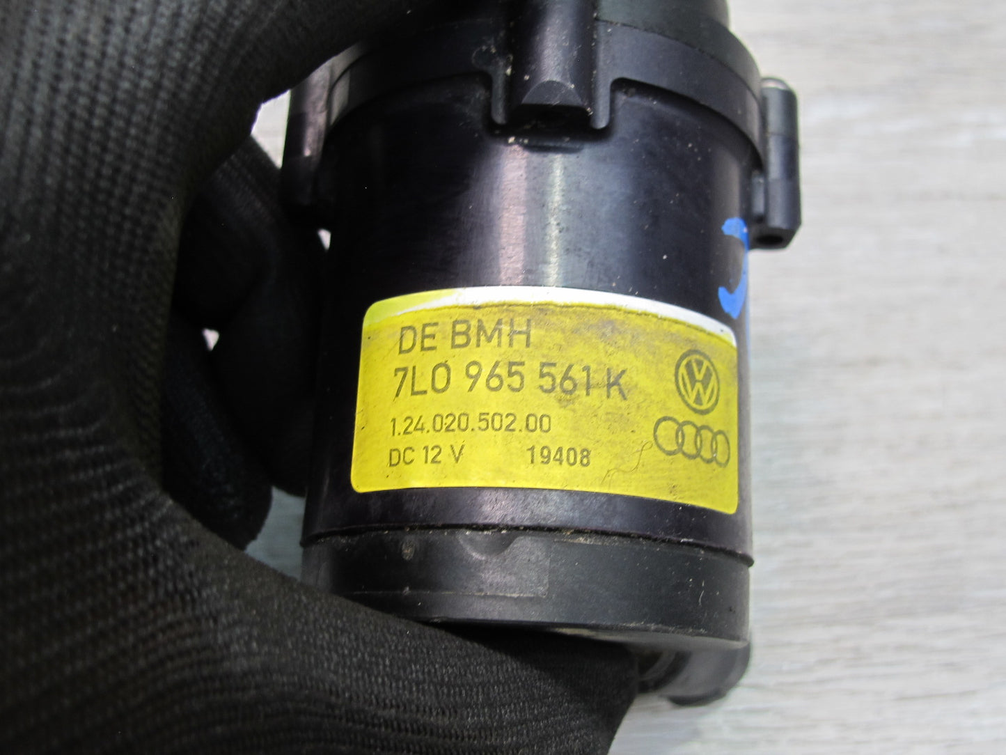 2003-2010 Porsche Cayenne 957 Engine Auxiliary Secondary Coolant Water Pump