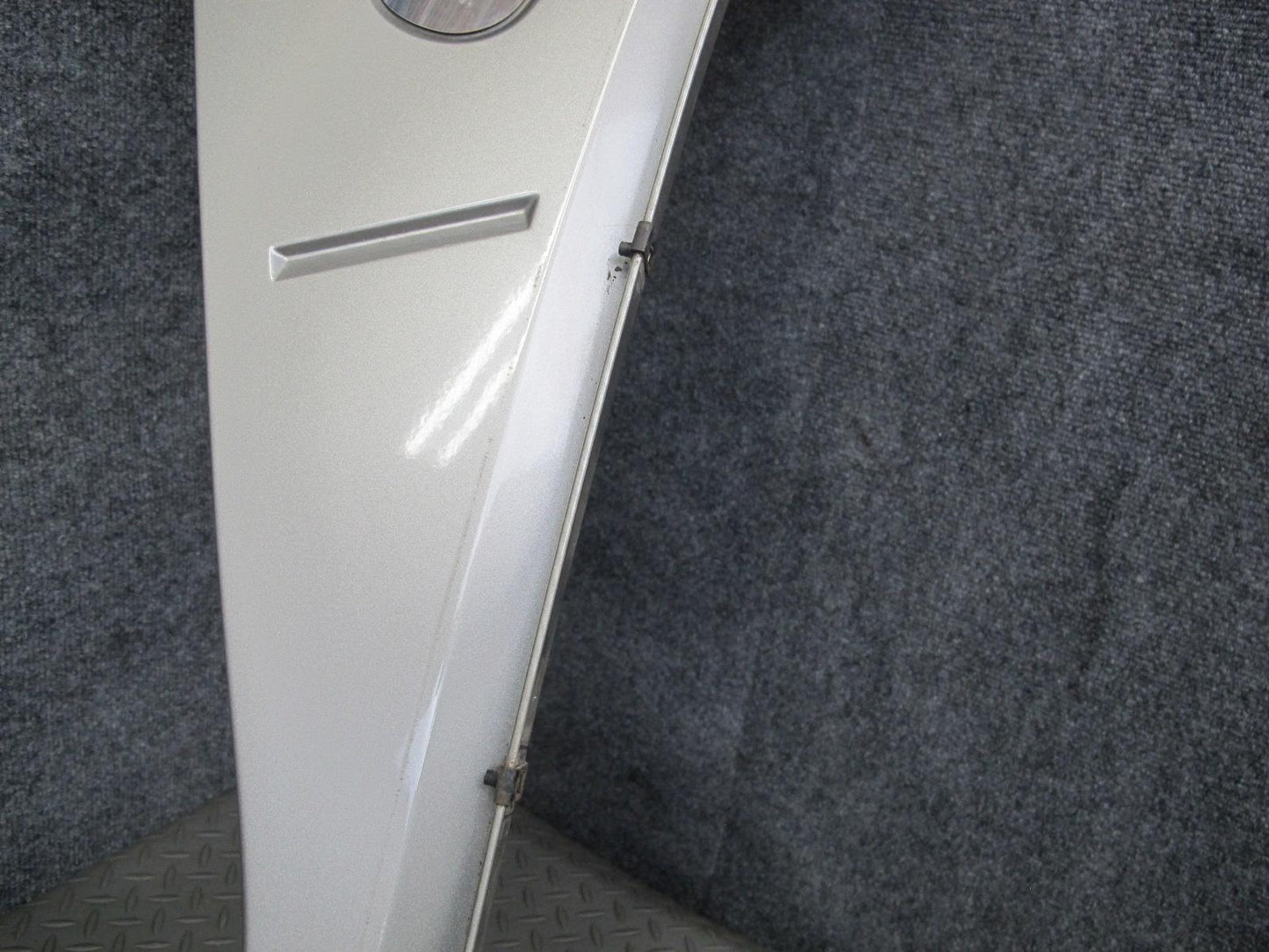 2003-2009 Hummer H2 Front Right Passenger Side Fender Shell Cover Panel Pewter