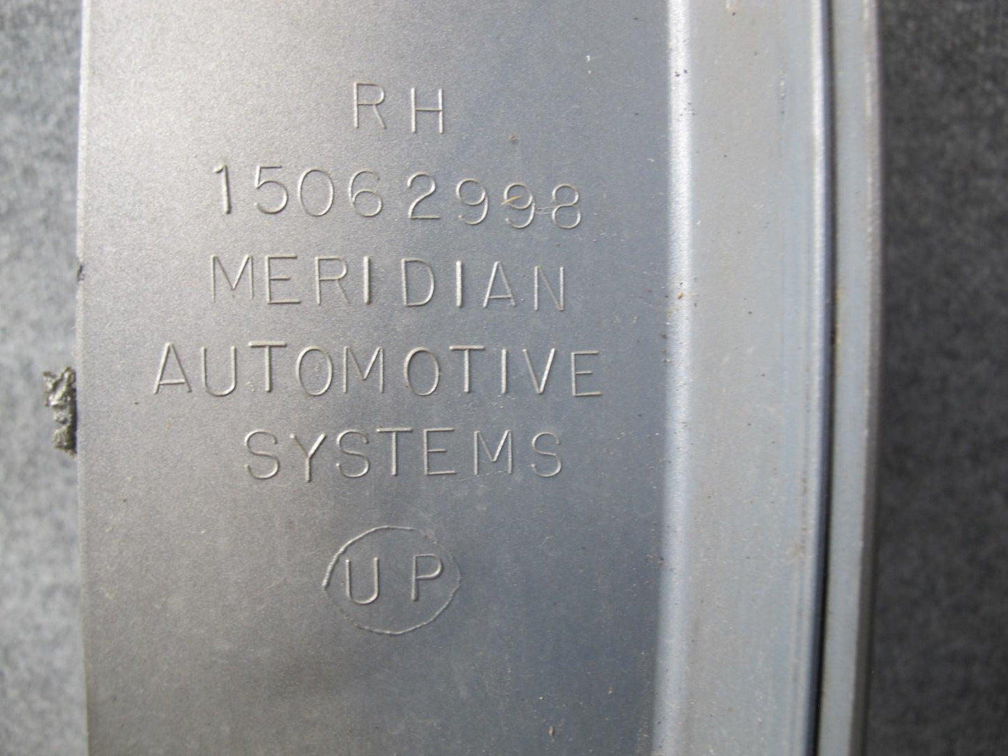 2003-2009 Hummer H2 Front Right Passenger Side Fender Shell Cover Panel Pewter