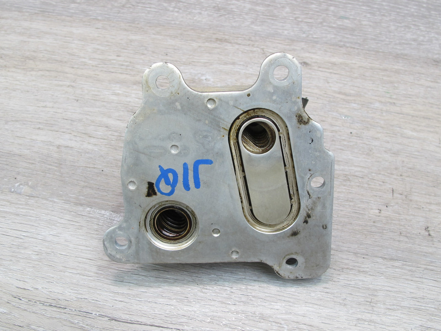 2014-2017 Infiniti QX60 2.5L Hybrid Engine Oil Cooler 142050124