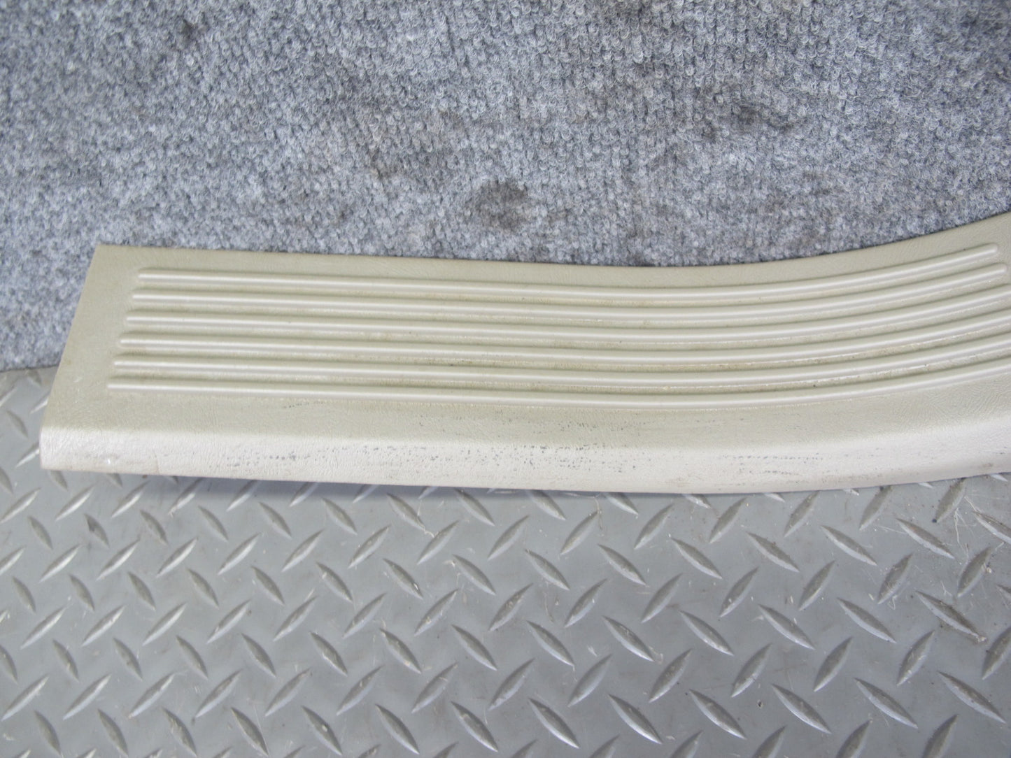 2003-2009 Hummer H2 Rear Right & Left Side Door Scuff Sill Plate Trim Panel Set