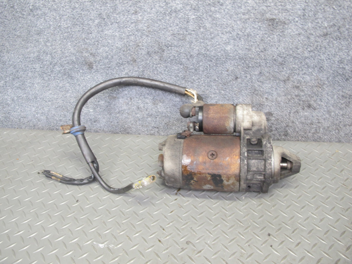 81-85 Mercedes W123 300D Engine Starter Motor OEM