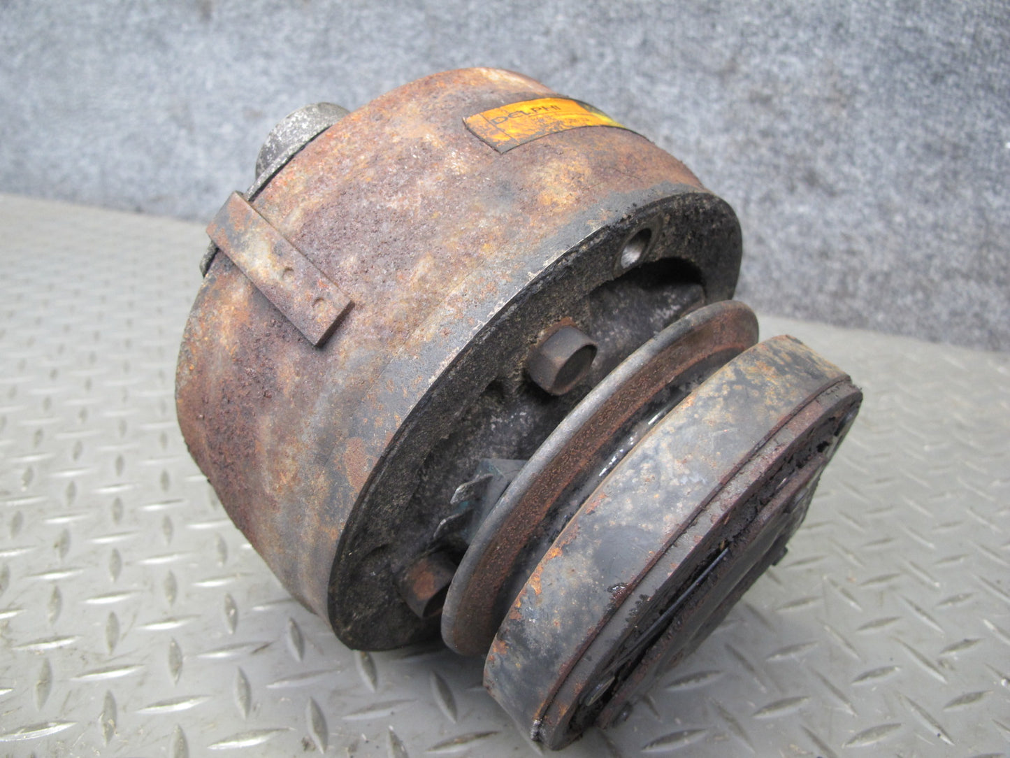81-85 Mercedes W123 300D A/C Air Condition Compressor OEM