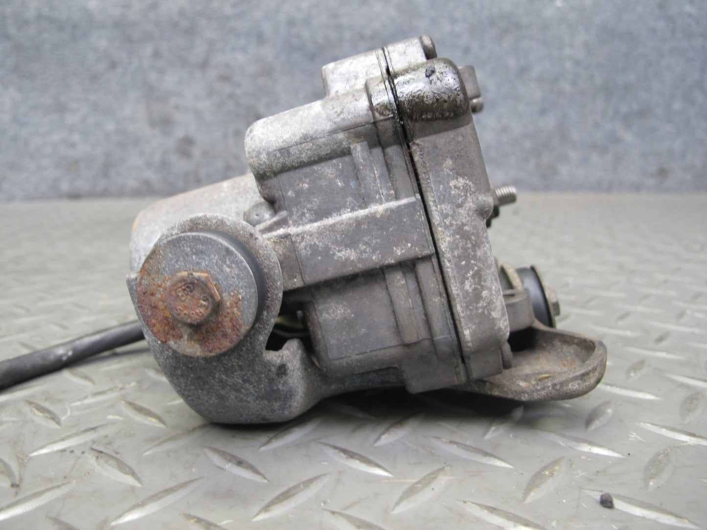 81-85 Mercedes W123 300D Cruise Control Servo Actuator Motor OEM