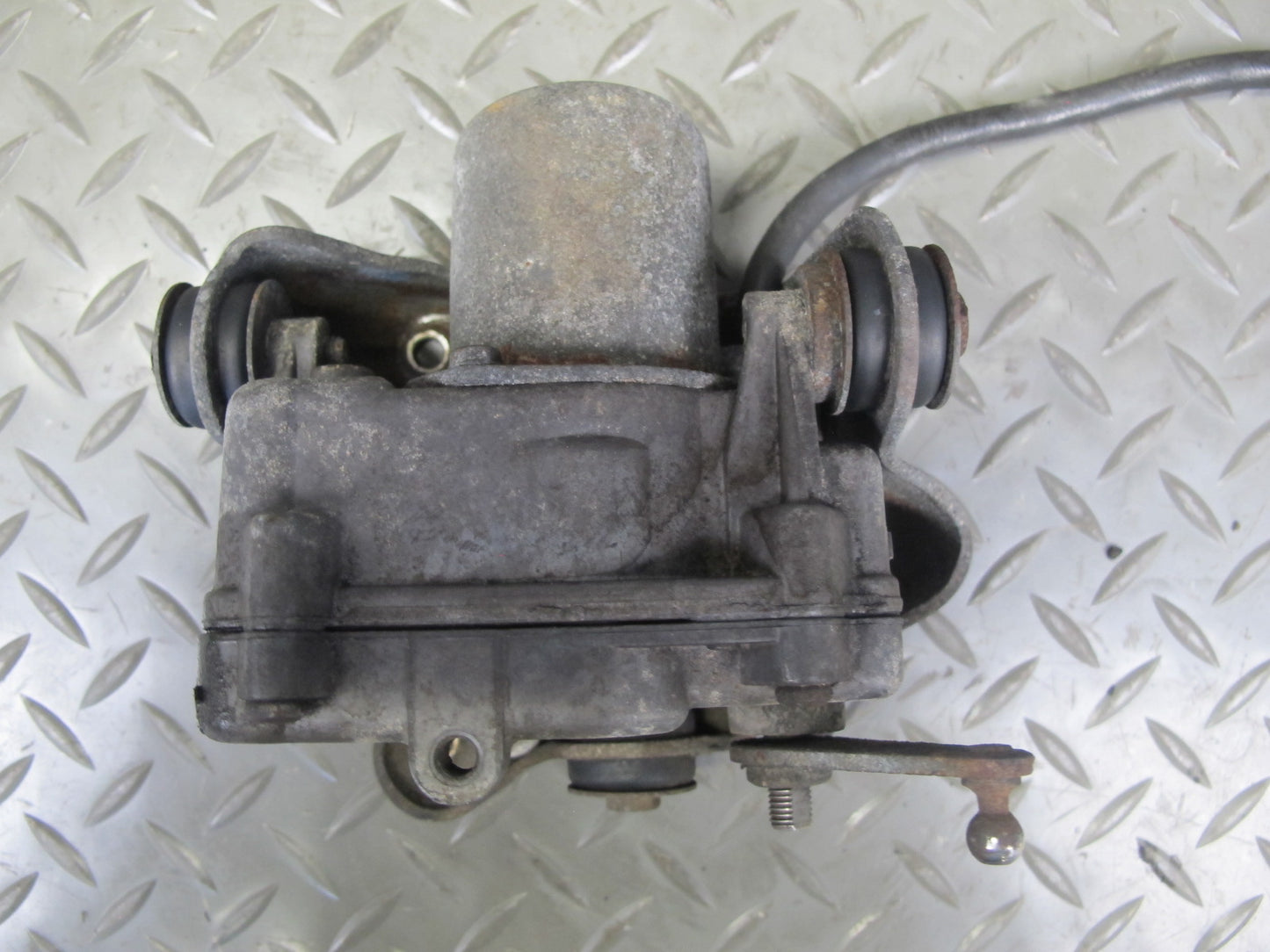 81-85 Mercedes W123 300D Cruise Control Servo Actuator Motor OEM