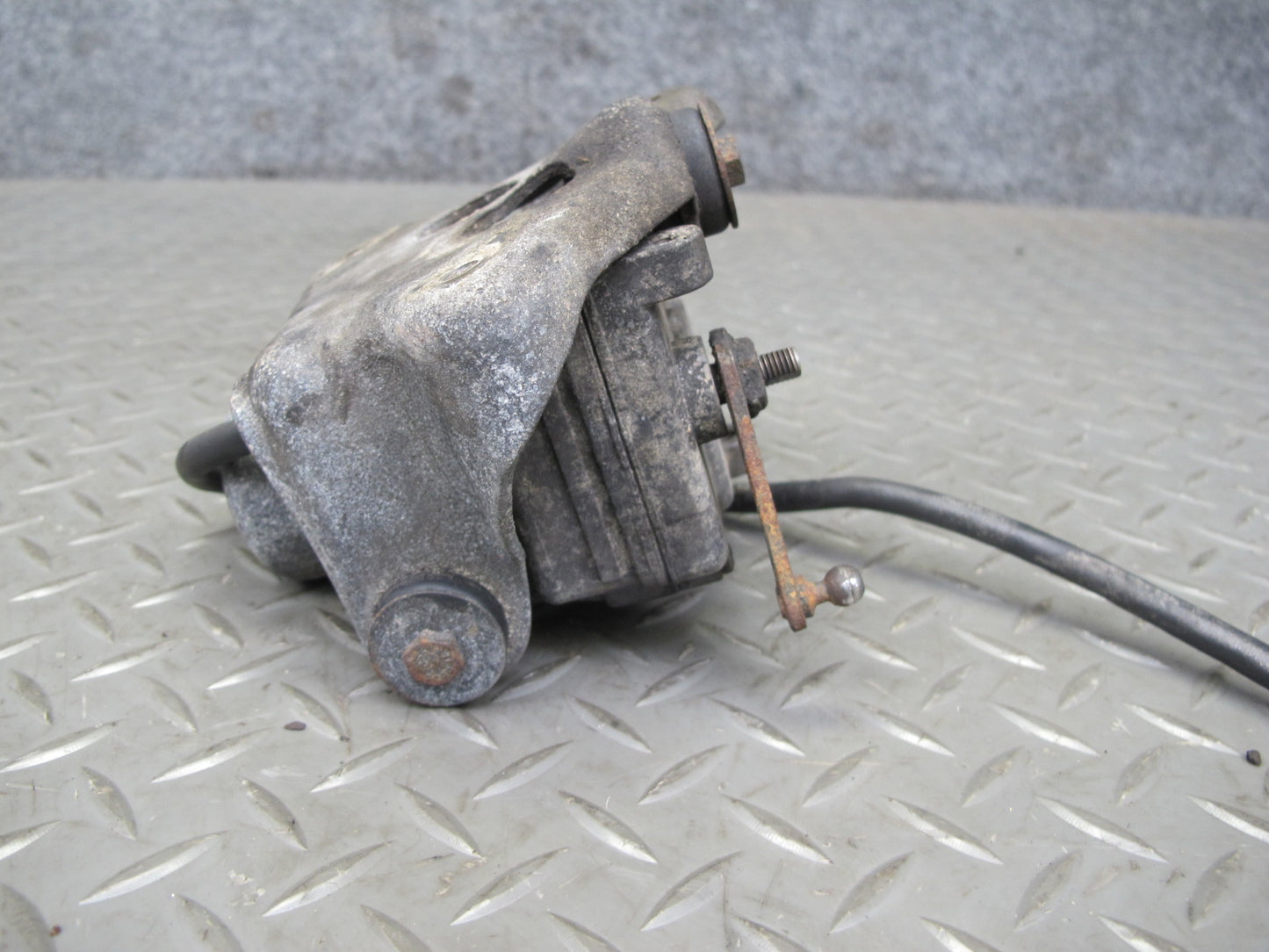 81-85 Mercedes W123 300D Cruise Control Servo Actuator Motor OEM