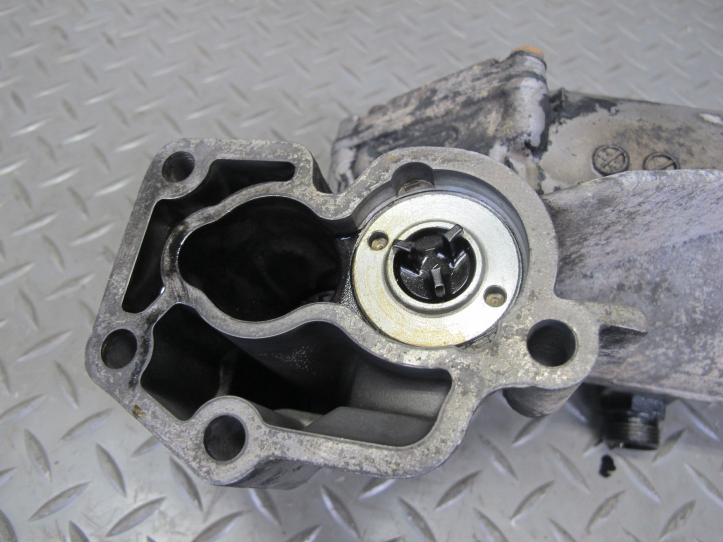 81-85 Mercedes W123 300D Turbo Diesel Engine Oil Filter Housing OEM