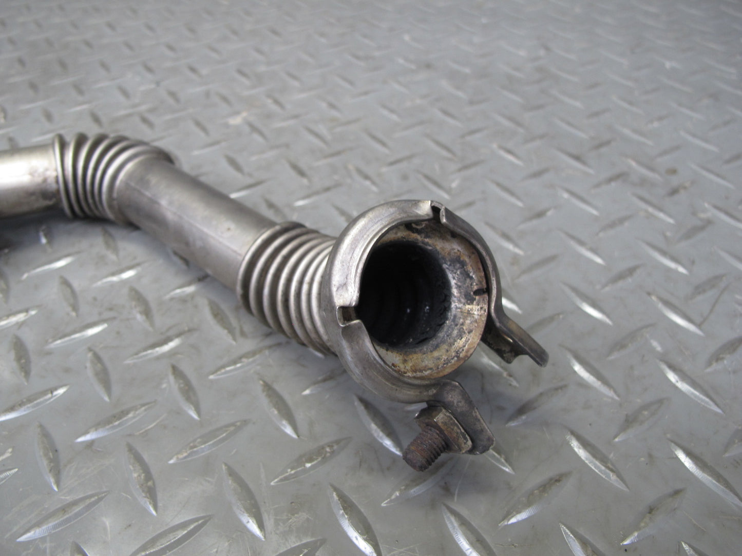 81-85 Mercedes W123 300D Diesel Engine EGR Valve w Tube Pipe OEM