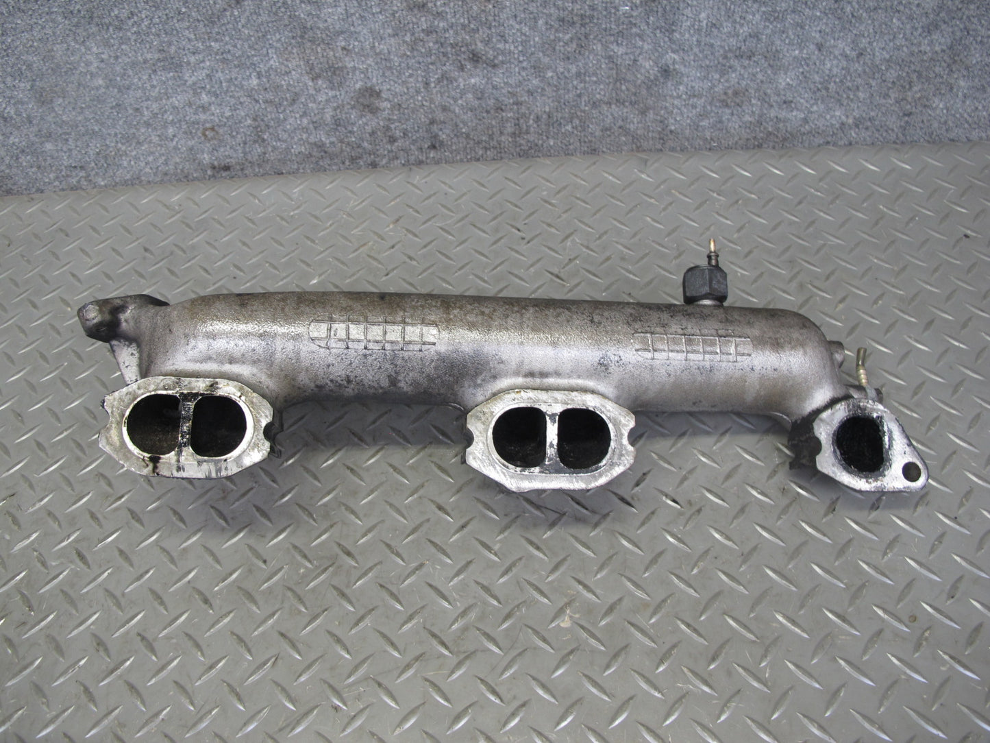 82-85 Mercedes W123 300D 617.952 Diesel Engine Intake Manifold 6170980307 OEM
