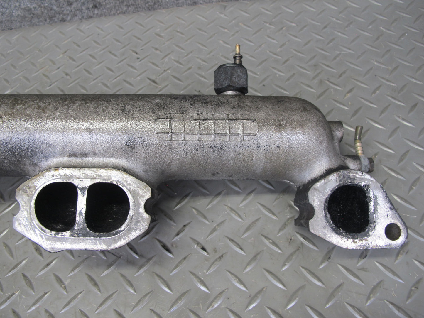 82-85 Mercedes W123 300D 617.952 Diesel Engine Intake Manifold 6170980307 OEM