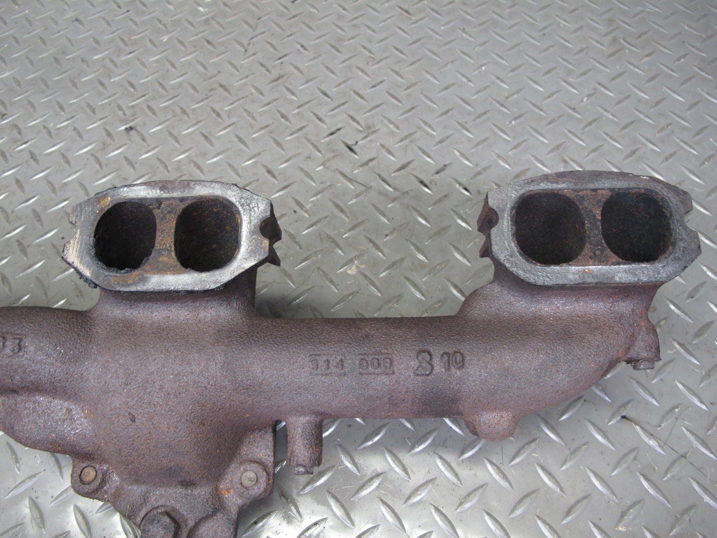 82-85 Mercedes W123 300D 617.952 Turbo Diesel Engine Exhaust Manifold OEM