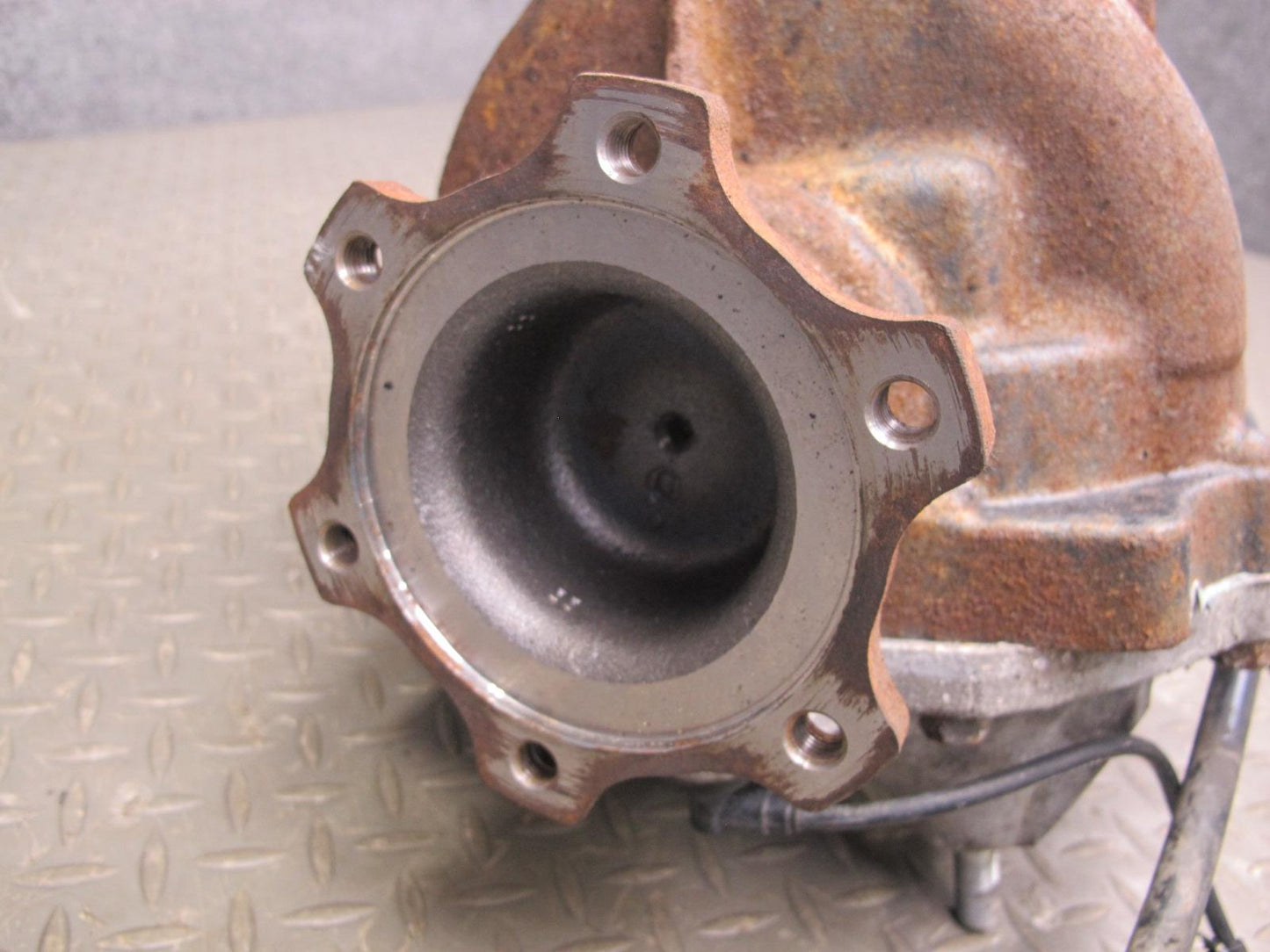 11-16 Nissan Z34 370Z A/T Rear Differential Carrier Assembly 3.36 Ratio 89K OEM