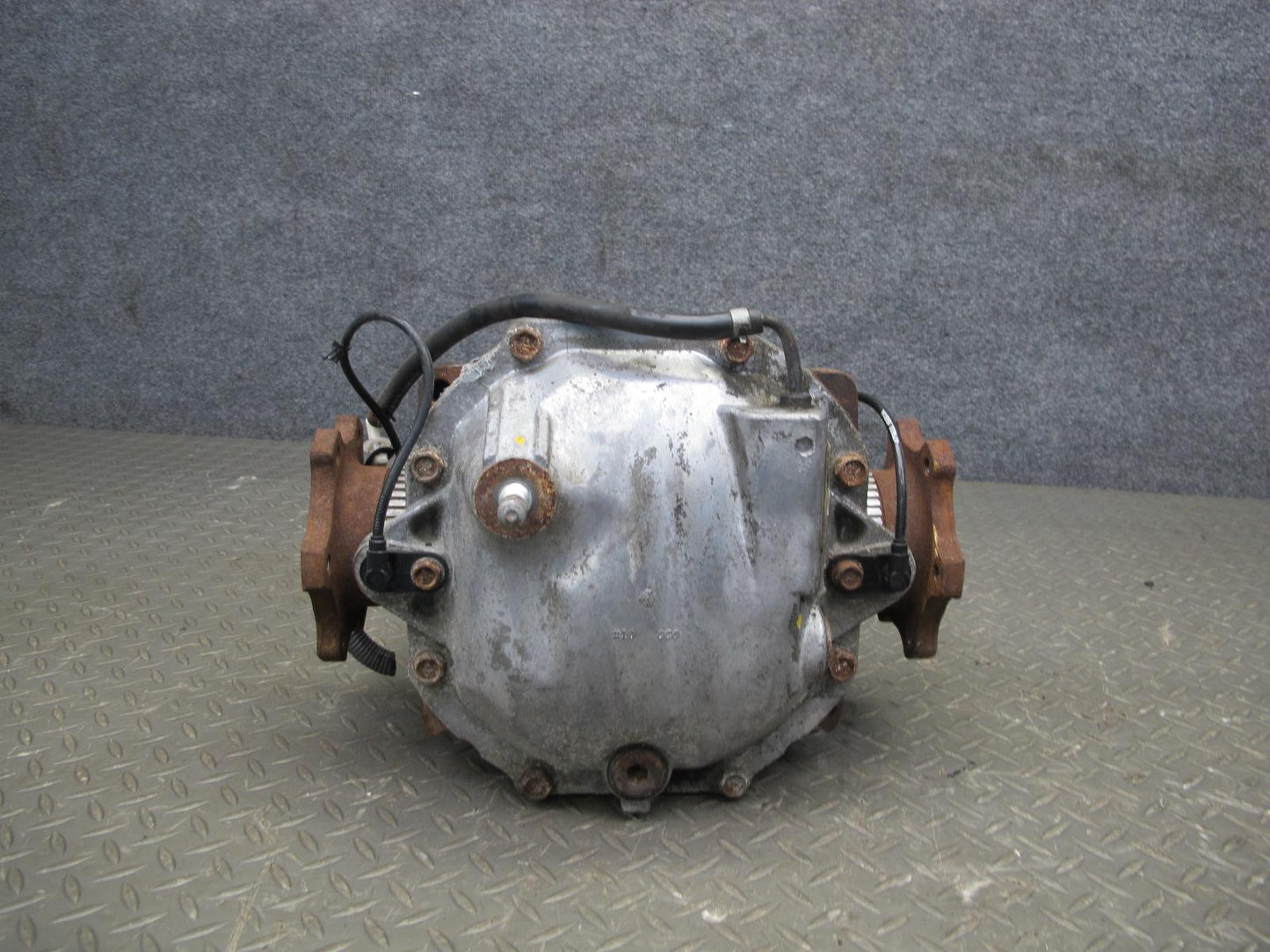 11-16 Nissan Z34 370Z A/T Rear Differential Carrier Assembly 3.36 Ratio 89K OEM