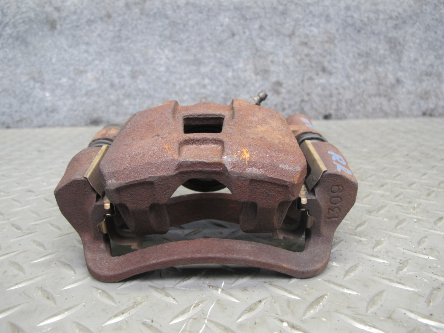 91-99 Dodge Stealth 3000GT FWD NA Set of 2 Rear Left & Right Brake Caliper OEM