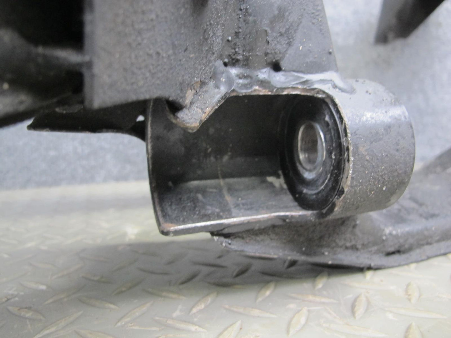 2001-2006 BMW E46 M3 Rear Suspension Sub Frame Crossmember Carrier Cradle