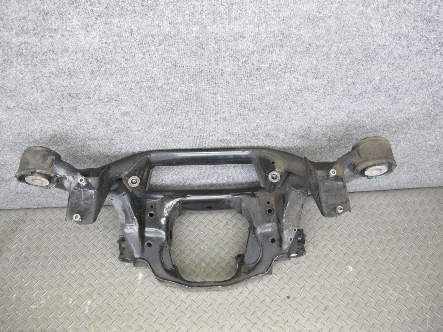 2001-2006 BMW E46 M3 Rear Suspension Sub Frame Crossmember Carrier Cradle