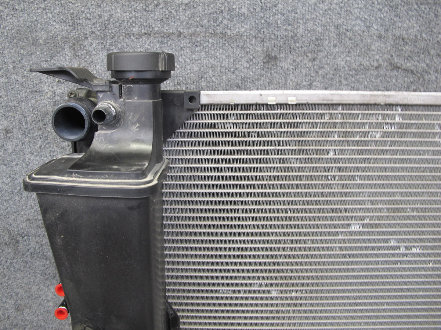 2001-2006 BMW E46 M3 S54 Engine Cooling Radiator w Expansion Tank