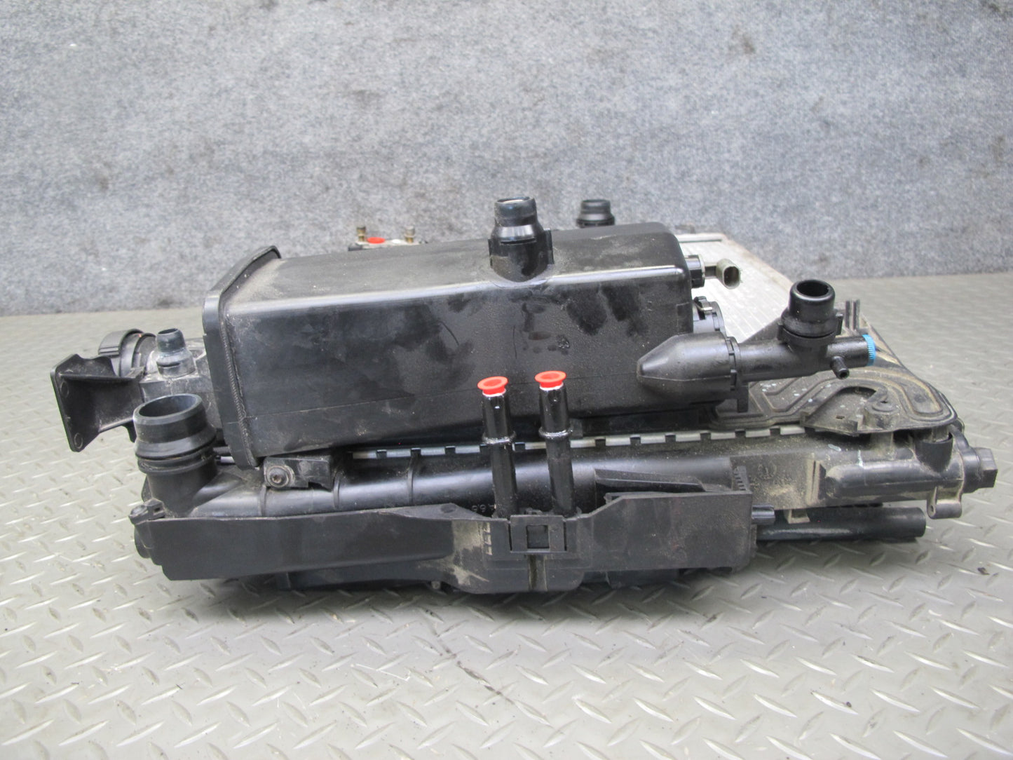 2001-2006 BMW E46 M3 S54 Engine Cooling Radiator w Expansion Tank