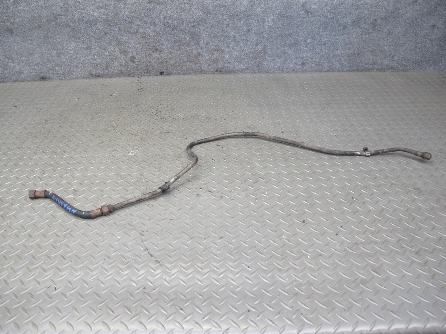 81-85 Mercedes W123 300D 722.315 Set of 2 Automatic Transmission Hose Pipe Line
